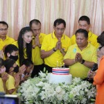 ปทุมธานี พลตำรวจโทคำรณวิทย์ ธูปกระจ่าง ว่าที่ผู้สมัครนายกองค์การบริหารส่วนจังหวัดปทุมธานี จัดพิธีทอดผ้าป่าเพื่อหาทุนให้กับคนพิการในจังหวัดปทุมธานีและร่วมฉลองงานวันเกิดครบรอบ 66ปี มีประชาชนเข้าร่วมงานเป็นจำนวนมาก