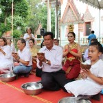 ปทุมธานี นายกเทศมนตรีเทศบาลตำบลสามโคก ให้เกียรติเป็นประธาน(ฝ่ายฆราวาส)พิธีกวนข้าวธุปายาส(ข้าวทิพย์) ณ วัดแจ้ง ตำบลสามโคก อำเภอสามโคก จังหวัดปทุมธานี