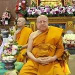 ปทุมธานี ประชาชนร่วมทำบุญอายุวัฒนมงคล พระราชวรเมธาอาจารย์ เจ้าอาวาสวัดโบสถ์ เจ้าคณะจังหวัดปทุมธานี(ธรรมยุต)เนื่องในวันคล้ายวันเกิดครบรอบ 56 ปี ณ วัดโบสถ์ ตำบลบางกระบือ อำเภอสามโคก จังหวัดปทุมธานี