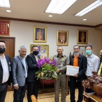 กรุงเทพฯ ดร.สิทธิศักดิ์ เจียวพงษ์พิพัฒน์(ประธานที่ปรึกษาคณะกรรมการกีฬามวยสำนักงานตำรวจแห่งชาติ)นำคณะที่ปรึกษาฯ คณะกรรมการและอนุกรรมการ กีฬามวยสำนักงานตำรวจแห่งชาติเข้า สวัสดีปีใหม่และอวยพรคล้ายวันเกิดผู้บัญชาการตำรวจภูธรภาค ๑ ณ. ตำรวจภูธรภาค ๑ ถนนวิภาวดีกรุงเทพมหานคร