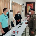 ปทุมธานี ผู้บังคับการตำรวจภูธรจังหวัดปทุมธานีเดินทางตรวจเยี่ยมและให้กำลังใจเจ้าหน้าที่ ที่ปฏิบัติหน้าที่รักษาความสงบเรียบร้อย เพื่อเป็นขวัญและกำลังใจในการปฏิบัติหน้าที่