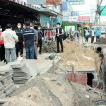 ปทุมธานี ผู้ว่าราชการจังหวัดปทุมธานีพร้อมด้วยหน่วยงานที่เกี่ยวข้องลงพื้นตรวจจุดระบายน้ำเพื่อเตรียมการป้องกันแก้ไขปัญหาน้ำท่วมขัง