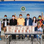 “นุช-นนท์” ทำดีอต่อเนื่องเจ้าของ ร้านทุเรียน “ตลาดสี่มุมเมือง” มอบอาหาร 100 กล่อง ให้ “สถาบันราชประชาสมาสัย” (พระประแดง)และ ประชาชนในพื้นที่ในเทศบาลเมืองคูคตอีก 50 กล่อง