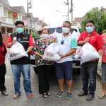 ปทุมธานี-กองสวัสดิการสังคมเทศบาลเมืองคูคต จัดโครงการมอบถุงยังชีพ