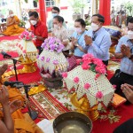 ปทุมธานี-วัดสะแก สามโคก ทอดกฐินสามัคคี เพื่อสร้างศาลาที่ดำเนินการก่อสร้างอยู่ให้แล้วเสร็จ  ยอดเงินกฐิน ๒๓๖,๕๑๙.๕๐ บาท