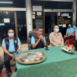 ปทุมธานี-ต้อนรับอบอุ่นนายกแจ๊สลงพื้นที่เยี่ยมรพ.สต.และจัดหน่วยลงพื้นที่ฉีดโมเดอร์น่าฟรีให้กับผู้ป่วยติดเตียงถึงในบ้าน