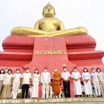 ปทุมธานี -รองผู้ว่าราชการจังหวัดปทุมธานีให้เกียรติมาเป็นประธาน (ฝ่ายฆราวาส)กิจกรรมเวียนเทียน ภายใต้โครงการส่งเสริมพระพุทธศาสนา เนื่องในเทศกาลวันวิสาขบูชาพุทธศักราช ๒๕๖๕  ณ วัดโบสถ์ ตำบลบางกระบือ อำเภอสามโคก จังหวัดปทุมธานี