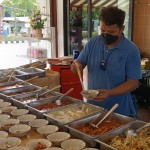 ปทุมธานี-ร้านข้าวแกง10บาท1เดียวในปทุมลดค่าครองชีพช่วยผู้มีรายได้น้อย ปทุมธานี-ร้านข้าวแกง10บาท1เดียวในปทุมลดค่าครองชีพช่วยผู้มีรายได้น้อย