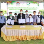 ปทุมธานี-เทศบาลนครรังสิตจัดการอบรมให้ความรู้เกษตรอินทรีย์ตามแนวปรัชญาเศรษฐกิจพอเพียงตามโครงการตลาดนัดสีเขียว และร่วมพิธีลงนามบันทึกตกลงความร่วมมือ MOU จัดตั้งตลาดนัดชุมชนขึ้นห้าง ฯ เพื่อสุขภาพและเป็นมิตรกับสิ่งแวดล้อม ปทุมธานี-เทศบาลนครรังสิตจัดการอบรมให้ความรู้เกษตรอินทรีย์ตามแนวปรัชญาเศรษฐกิจพอเพียงตามโครงการตลาดนัดสีเขียว และร่วมพิธีลงนามบันทึกตกลงความร่วมมือ MOU จัดตั้งตลาดนัดชุมชนขึ้นห้าง ฯ เพื่อสุขภาพและเป็นมิตรกับสิ่งแวดล้อม