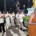 ปทุมธานี – สำนักงานวัฒนธรรมจังหวัดปทุมธานี ร่วมกับชุมชนคุณธรรมวัดประยูรธรรมาราม จัดกิจกรรมเวียนเทียน เนื่องในวันอาสาฬหบูชา พุทธศักราช ๒๕๖๕