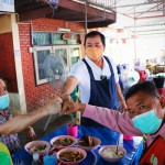 ปทุมธานี-ร้านท้าพิสูจน์ก๋วยเตี๋ยวเฮียตี๋สูตรมะนาวชวนชิมและแจกก๋วยเตี๋ยวให้กับกลุ่มเปราะบางในชุมชนสิทธิพยากรณ์ ปทุมธานี-ร้านท้าพิสูจน์ก๋วยเตี๋ยวเฮียตี๋สูตรมะนาวชวนชิมและแจกก๋วยเตี๋ยวให้กับกลุ่มเปราะบางในชุมชนสิทธิพยากรณ์
