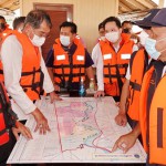 ปทุมธานี- นายกองค์การบริหารส่วนจังหวัดปทุมธานีจับมือรอง ผวจ.บูรณการทุกหน่วยงานป้องกันน้ำท่วมปทุมธานี