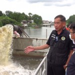 ปทุมธานี บิ๊กแจ๊สพร้อมนายก ทน.รังสิต ขอบคุณ รมต.ท็อปติดตั้งเครื่องสูบน้ำใหญ่รับมือพายุโนรูช่วยคนปทุม ปทุมธานี บิ๊กแจ๊สพร้อมนายก ทน.รังสิต ขอบคุณ รมต.ท็อปติดตั้งเครื่องสูบน้ำใหญ่รับมือพายุโนรูช่วยคนปทุม