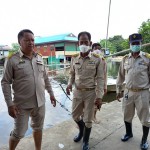 ปทุมธานี “นายกติ๋ว” นำคณะผู้บริหารฯสมาชิกสภาฯลงพื้นที่เยี่ยมเยียน พี่น้องประชาชน ตลาดอิงน้ำ สามโคก เพื่อหาทางช่วยเหลือกรณีน้ำท่วม