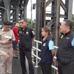 ปทุมธานี-ผู้ว่าหมูป่าประกาศปทุมไม่รับน้ำเพิ่ม บิ๊กแจ๊สรับลูกออกตรวจสอบประตูน้ำผงะเครื่องสูบน้ำเสียหลายเครื่อง หวั่นน้ำท่วมรังสิต ทน.รังสิต ขึ้นธงส้มยกของขึ้นที่สูง ปทุมธานี-ผู้ว่าหมูป่าประกาศปทุมไม่รับน้ำเพิ่ม บิ๊กแจ๊สรับลูกออกตรวจสอบประตูน้ำผงะเครื่องสูบน้ำเสียหลายเครื่อง หวั่นน้ำท่วมรังสิต ทน.รังสิต ขึ้นธงส้มยกของขึ้นที่สูง