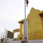 ปทุมธานี-ผู้ว่าฯปทุมธานี นำหัวหน้าส่วนราชการ ร่วมเคารพธงชาติและร้องเพลงชาติไทย เนื่องใน “วันพระราชทานธงชาติไทย” 28 กันยายน (Thai National Flag Day) ปทุมธานี-ผู้ว่าฯปทุมธานี นำหัวหน้าส่วนราชการ ร่วมเคารพธงชาติและร้องเพลงชาติไทย เนื่องใน “วันพระราชทานธงชาติไทย” 28 กันยายน (Thai National Flag Day)