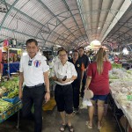 ปทุมธานี-นายกแจ๊สเป็นห่วงระดับน้ำเมืองปทุมเตือนระวังงูกัดหลังจับได้เกือบ100 ตัว