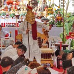 ปทุมธานี ลูกศิษย์ต่างชาติตัวสั่นของขึ้นกลางงานไหว้ครูครอบเศียรปู่ฤๅษีย้อนยุคส่งท้ายปีที่สำนัก อ.แจ๊วเหนือดวง ปทุมธานี ลูกศิษย์ต่างชาติตัวสั่นของขึ้นกลางงานไหว้ครูครอบเศียรปู่ฤๅษีย้อนยุคส่งท้ายปีที่สำนัก อ.แจ๊วเหนือดวง