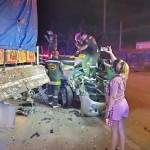 ปทุมธานี สิบล้อบรรทุกขวดเลี้ยวยูเทิร์นกระบะเสยท้ายคนขับติดภายในเรียกกู้ภัยใช้อุปกรณ์ตัดถ่างช่วย ปทุมธานี สิบล้อบรรทุกขวดเลี้ยวยูเทิร์นกระบะเสยท้ายคนขับติดภายในเรียกกู้ภัยใช้อุปกรณ์ตัดถ่างช่วย