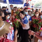 ปทุมธานีรอยร้าวส่อแตกพรรคเพื่อไทยปทุม ชาวรังสิตให้กำลังใจ สจ.หนึ่งหลังพรรคดึงอดีตส.ส.ลงเลือกตั้งเขตรังสิตแทน ปทุมธานีรอยร้าวส่อแตกพรรคเพื่อไทยปทุม ชาวรังสิตให้กำลังใจ สจ.หนึ่งหลังพรรคดึงอดีตส.ส.ลงเลือกตั้งเขตรังสิตแทน