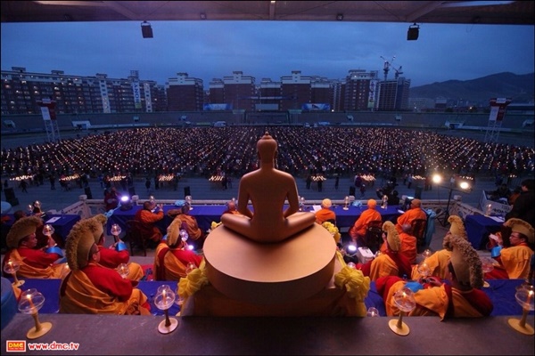 560524-Vesak-day-mongolia_08