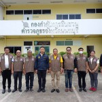 นนทบุรี “ดร.ประธานชาติ “นำคณะ ปรึกษาฯมอบหมวกนิรภัยกันกระสุน ให้กับกองกำกับการสืบสวนตำรวจภูธรจังหวัดนนทบุรี