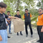 ปทุมธานี “นายกแจ๊ส” ตรียมนำนวัตกรรมใหม่ซ่อมผิวถนนทั่วปทุมธานี ปทุมธานี “นายกแจ๊ส” ตรียมนำนวัตกรรมใหม่ซ่อมผิวถนนทั่วปทุมธานี