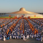 ปทุมธานี อิ่มบุญทั่วหน้าพุทธศาสนิกชน 10,000 คน ร่วมตักบาตรพระ 3,000 รูป ต้อนรับศักราชใหม่ 2567