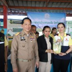 ปทุมธานี ผู้ว่าฯ ปทุมธานี นำส่วนราชการออกให้บริการจังหวัดเคลื่อนที่ บำบัดทุกข์ บำรุงสุข สร้างรอยยิ้มให้ประชาชนในพื้นที่อำเภอหนองเสือ