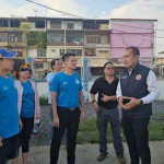 ปทุมธานี-พี่เต้ “มงคลกิตติ์’”นำทีมอดีตผู้สมัคร สส.ปทุมธานี ปชป. ลงพื้นที่ตรวจสอบน้ำท่วม จังหวัดปทุมธานี พร้อมเสนอปรับเกณฑ์เยียวยาเป็นรายชั่วโมง
