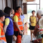 ปทุมธานี ผู้ว่าฯ ปทุมธานี ลงพื้นที่ 2 อำเภอริมฝั่งแม่น้ำเจ้าพระยา ติดตามสถานการณ์น้ำ จ.ปทุมธานี ยังไม่ส่งผลกระทบต่อประชาชน