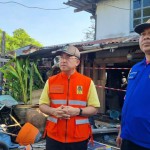 ปทุมธานี “พ่อเมืองปทุมธานี” รุดเยี่ยมประชาชน ผู้ประสบเหตุเพลิงไหม้ พร้อมสั่งการทุกหน่วยเร่งช่วยเหลือ