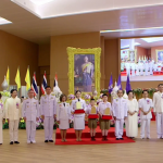 ปทุมธานี-เยาวชนไทยและนานาชาติเข้ารับโล่พระราชทานฯ ตอบปัญหาธรรมะ สร้างสันติภาพโลกในวันมาฆบูชา