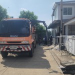 ปทุมธานี-ส่งคลิปร้องฝนตกลุยน้ำท่วมท่อตันมา2ปี รองนพพรลุย ลอกท่อหมู่บ้านพฤกษา 63/1 ฝนตกน้ำท่วม