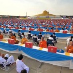 ปทุมธานี-พุทธศาสนิกชนเรือนแสนอิ่มเอมใจร่วมสร้างบุญใหญ่ ถวายสังฆทาน 4 หมื่นวัดทั่วไทย