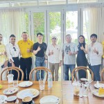 นนทบุรี “ผู้การนนท์”ลงพื้นที่พบปะคณะกต.ตร.และที่ปรึกษา กต.ตร.สภ.ไทรน้อย พร้อมร่วมรับประทานกาแฟพูดคุย ในรูปแบบสภากาแฟ ครั้งที่ 7 อย่างต่อเนื่อง !!! ณ ร้านไวท์ แคนตัส คาเฟ่ อำเภอไทรน้อย จังหวัดนนทบุรี นนทบุรี “ผู้การนนท์”ลงพื้นที่พบปะคณะกต.ตร.และที่ปรึกษา กต.ตร.สภ.ไทรน้อย พร้อมร่วมรับประทานกาแฟพูดคุย ในรูปแบบสภากาแฟ ครั้งที่ 7 อย่างต่อเนื่อง !!! ณ ร้านไวท์ แคนตัส คาเฟ่ อำเภอไทรน้อย จังหวัดนนทบุรี