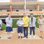 นนทบุรี “ดร.ประธานชาติ”มอบทุนการศึกษาให้กับเด็กเก่งที่สร้างชื่อเสียงให้แก่โรงเรียนวัดแคใน เพื่อเป็นขวัญและกำลังใจ ณ ลานหน้าเสาธงโรงเรียนวัดแคใน ตำบลบางศรีเมือง อำเภอเมือง จังหวัดนนทบุ นนทบุรี “ดร.ประธานชาติ”มอบทุนการศึกษาให้กับเด็กเก่งที่สร้างชื่อเสียงให้แก่โรงเรียนวัดแคใน เพื่อเป็นขวัญและกำลังใจ ณ ลานหน้าเสาธงโรงเรียนวัดแคใน ตำบลบางศรีเมือง อำเภอเมือง จังหวัดนนทบุ