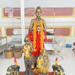 ปทุมธานี“พรุ่งนี้รวย“ ชาวบ้านส่องเลขธูปไอ้ไข่วัดบางเตยกลาง สามโคก หวังรับโชคในวันหวยออก ปทุมธานี“พรุ่งนี้รวย“ ชาวบ้านส่องเลขธูปไอ้ไข่วัดบางเตยกลาง สามโคก หวังรับโชคในวันหวยออก