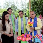 ปทุมธานี-ผู้ว่าฯ ปทุมธานี “เปิดโครงการยกระดับหมู่บ้านเศรษฐกิจพอเพียงต้นแบบสู่ชุมชนท่องเที่ยวเชิงสร้างสรรค์ (วัฒนธรรมมอญ)” ปทุมธานี-ผู้ว่าฯ ปทุมธานี “เปิดโครงการยกระดับหมู่บ้านเศรษฐกิจพอเพียงต้นแบบสู่ชุมชนท่องเที่ยวเชิงสร้างสรรค์ (วัฒนธรรมมอญ)”