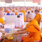 ปทุมธานี-ครูใต้ซาบซึ้ง วัดพระธรรมกายมอบทุน-จัดสังฆทาน 4 จังหวัดชายแดนภาคใต้ ปทุมธานี-ครูใต้ซาบซึ้ง วัดพระธรรมกายมอบทุน-จัดสังฆทาน 4 จังหวัดชายแดนภาคใต้