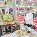 ปทุมธานี-รองผู้ว่าฯคมสัน เป็นประธานในพิธีทำบุญครบรอบวันมรณภาพ ๑๘ ปี พระครูธีรานุวัตร(หลวงพ่อหอม) อดีตเจ้าอาวาสวัดบางเตยกลาง ณ วัดบางเตยกลาง ตำบลบางเตย อำเภอสามโคก จังหวัดปทุมธานี ปทุมธานี-รองผู้ว่าฯคมสัน เป็นประธานในพิธีทำบุญครบรอบวันมรณภาพ ๑๘ ปี พระครูธีรานุวัตร(หลวงพ่อหอม) อดีตเจ้าอาวาสวัดบางเตยกลาง ณ วัดบางเตยกลาง ตำบลบางเตย อำเภอสามโคก จังหวัดปทุมธานี