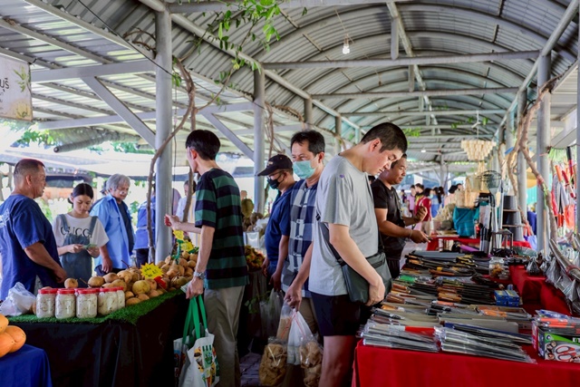 f2cda902-d177-463a-825a-7b0634e8d465_0