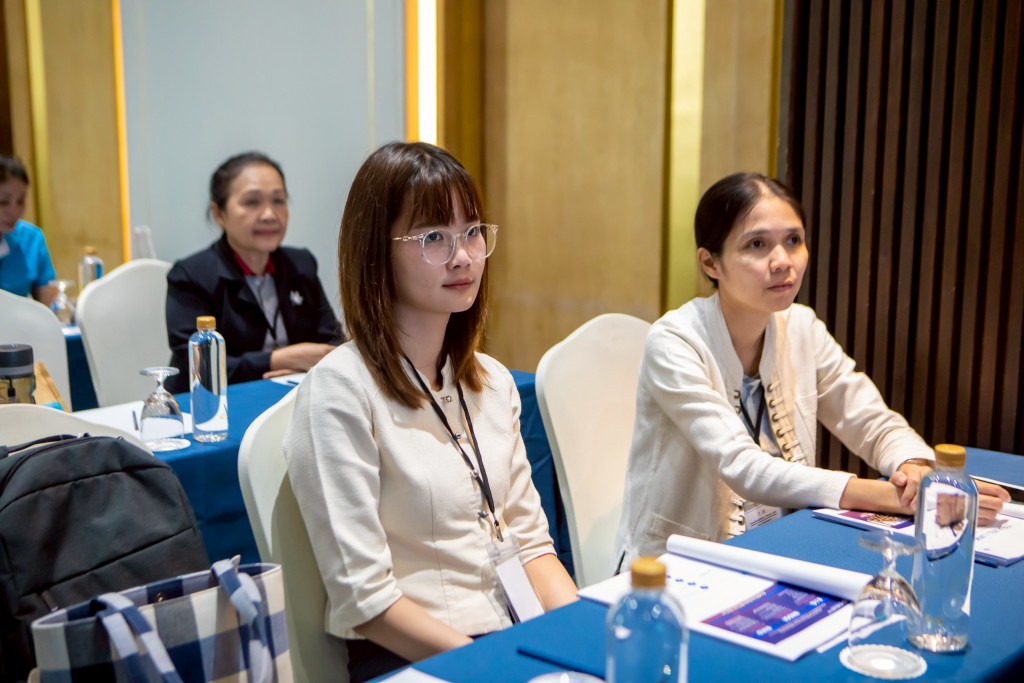 ADB2B10C-4D93-4E60-BDD4-197EDCEDE1BF