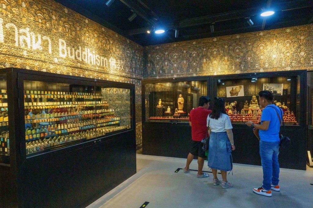 DD26BA3B-FB11-4332-A3DE-6D95B8CA6264