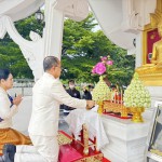 ปทุมธานี-ชาวปทุมธานีกว่า 1,000 ชีวิต หลอมรวมดวงใจ ร่วมรำถวายหน้าศาลหลักเมือง ในพิธีกราบสักการะพระปทุมธรรมราช และพิธีบวงสรวงสักการะเสาหลักเมือง และสมโภชศาลหลักเมืองจังหวัดปทุมธานี ประจำปี 2568 ปทุมธานี-ชาวปทุมธานีกว่า 1,000 ชีวิต หลอมรวมดวงใจ ร่วมรำถวายหน้าศาลหลักเมือง ในพิธีกราบสักการะพระปทุมธรรมราช และพิธีบวงสรวงสักการะเสาหลักเมือง และสมโภชศาลหลักเมืองจังหวัดปทุมธานี ประจำปี 2568