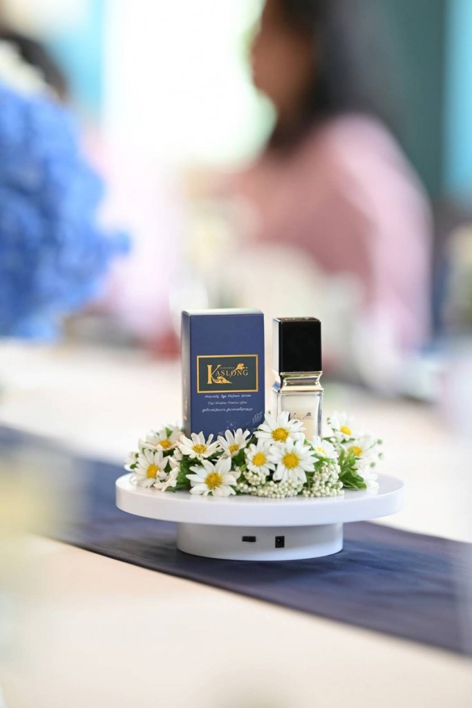 1A27A59B-B0F3-4BFF-8557-B1CDD81C0D21