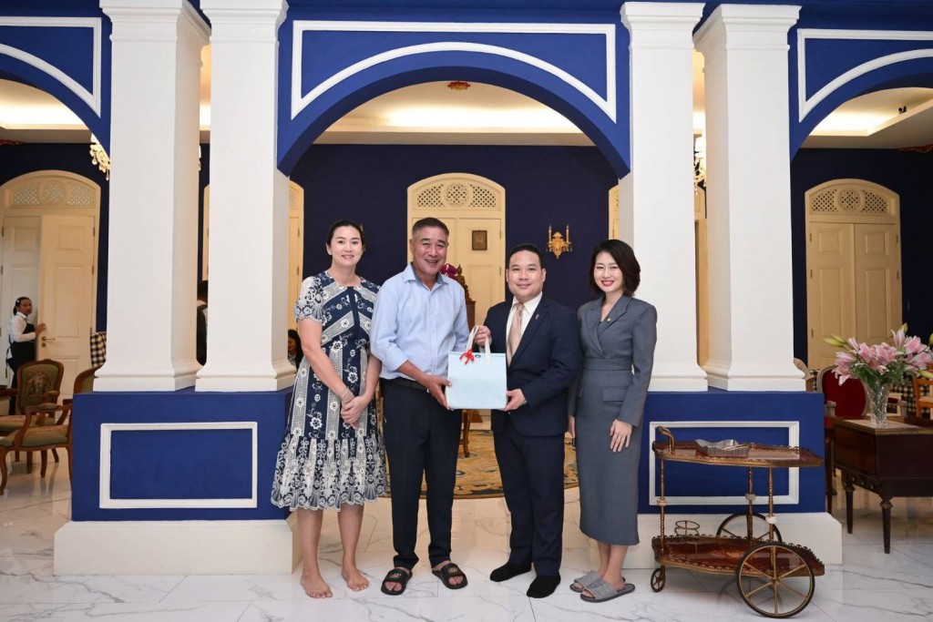 F27E8DC3-BC0E-4D68-AF76-BBA4D3629FB8