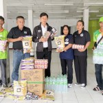 ปทุมธานี สหกรณ์การเกษตรลำลูกกาตั้งจุดบริจาคช่วยชาวใต้เน้นขอรับผ้าเช็ดตัวเครื่องนุ่งห่มผ้าอ้อมเด็ก