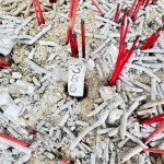 ปทุมธานี-ชาวบ้านขอเลขเด็ดและส่องเลขธูปไอ้ไข่ วัดบางเตยกลาง สามโคก ก่อนวันหวยออก คึกคัก !!!