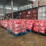 ปทุมธานี-น้ำใจจากปทุมฯ สู่ภาคใต้ วัดพระธรรมกายเร่งแพ็ค 3,000 ถุงยังชีพช่วยน้ำท่วม